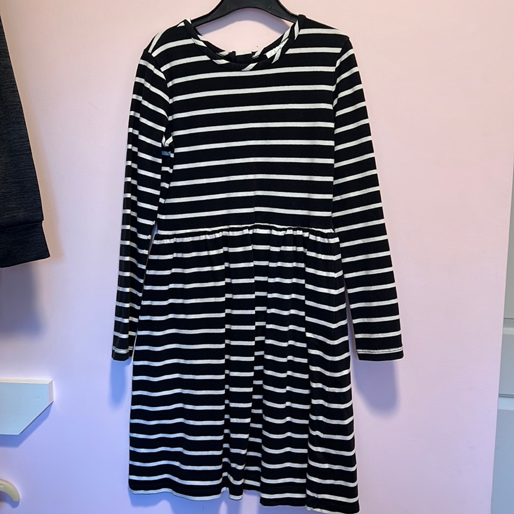 Hanna Anderson Black/white striped dress Size 130 approx 9/10yrs